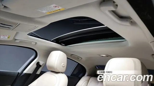 Jaguar XE 2016 — фото 19