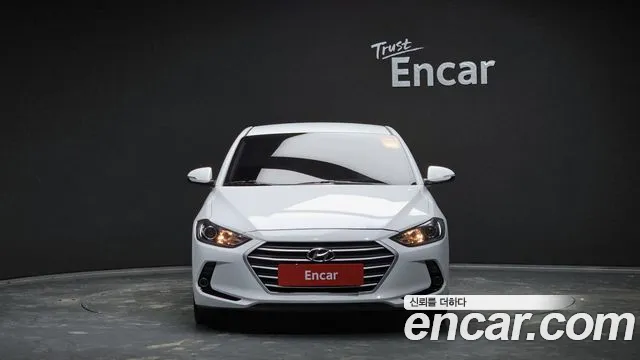Hyundai AVANTE 2018 — фото 3