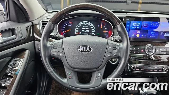 Kia K7 2013 — фото 13