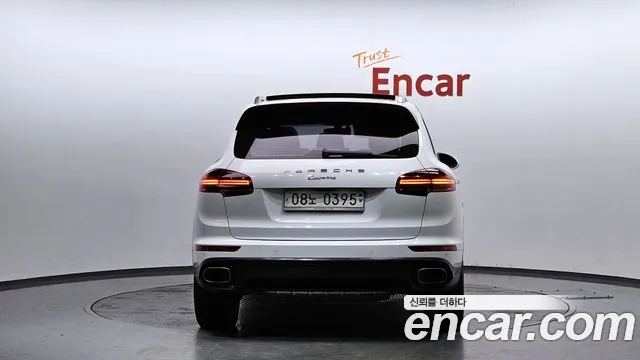 Porsche Cayenne 2016 — фото 4