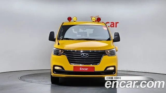 Hyundai Starex 2019 — фото 3