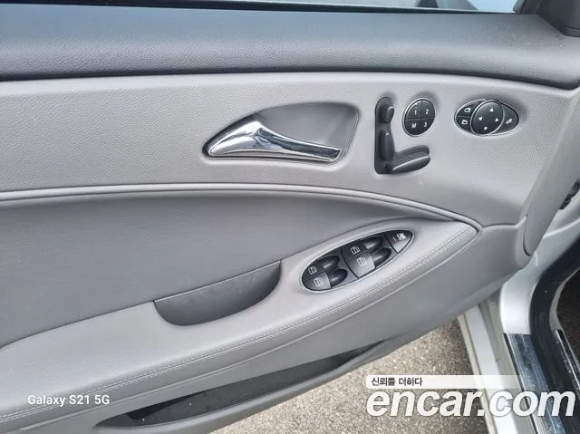 Mercedes-Benz CLS-Class 2005 — фото 16