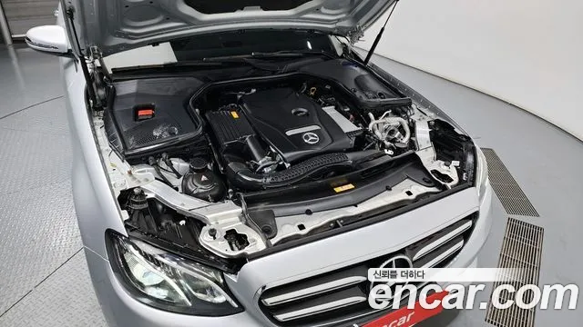 Mercedes-Benz E-Class 2020 — фото 6
