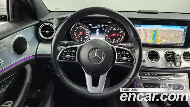Mercedes-Benz E-Class 2020 — фото 13