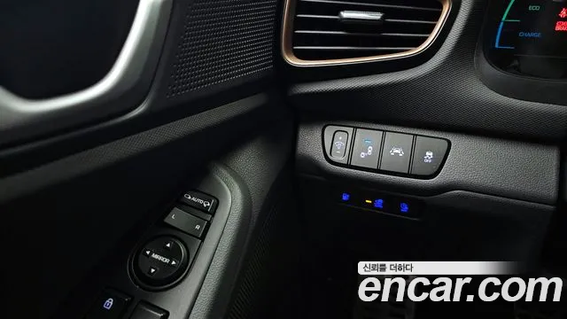 Hyundai Ioniq 2018 — фото 17