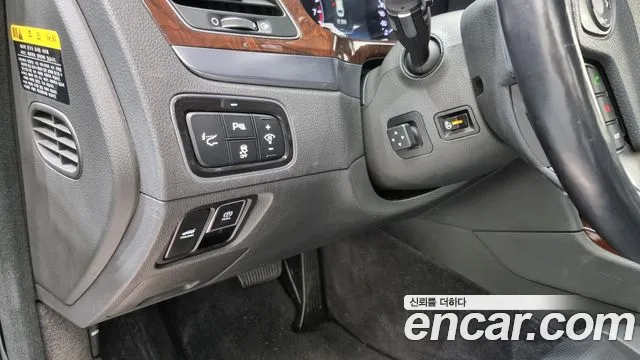 Hyundai Equus 2014 — фото 14