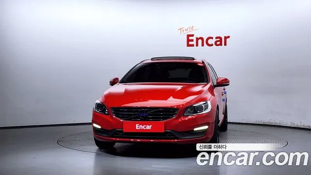 Volvo V60 2018 — фото 3