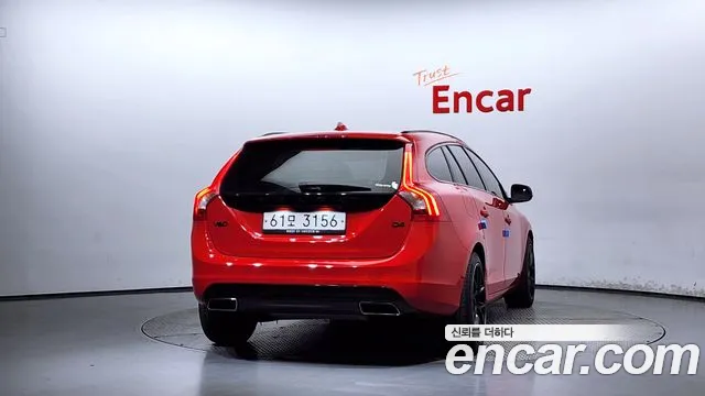 Volvo V60 2018 — фото 4