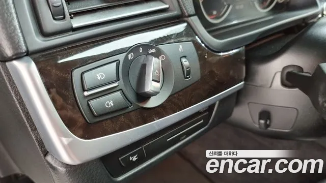 BMW 5-Series 2013 — фото 15