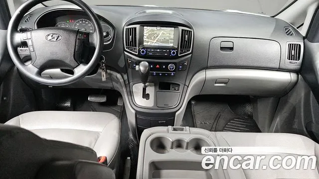 Hyundai Starex 2018 — фото 7