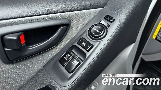 Hyundai Starex 2018 — фото 18