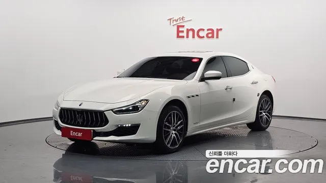 Maserati Ghibli 2018 — фото 1