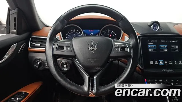Maserati Ghibli 2018 — фото 14