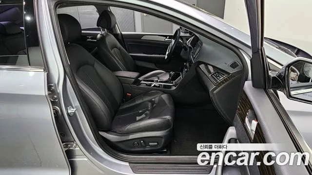 Hyundai Sonata 2016 — фото 12