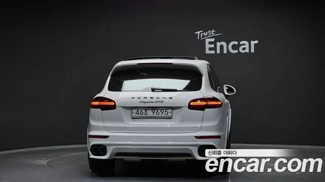 Porsche Cayenne 2016 — фото 4