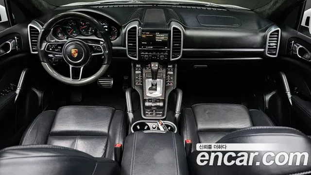Porsche Cayenne 2016 — фото 7