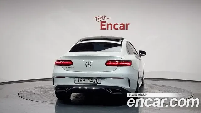 Mercedes-Benz E-Class 2018 — фото 4