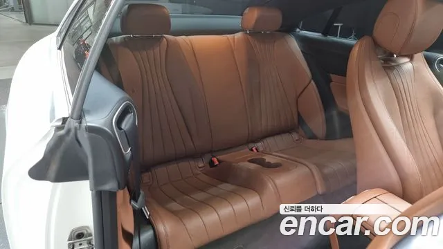 Mercedes-Benz E-Class 2018 — фото 12