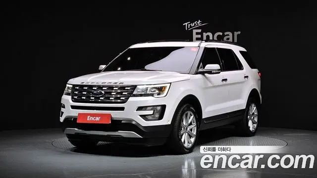 Ford Explorer 2017 — фото 1