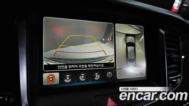 Hyundai Equus 2014 — фото 15