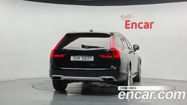 Volvo V90 2017 — фото 4