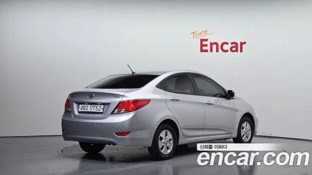 Hyundai Accent 2017 — фото 2