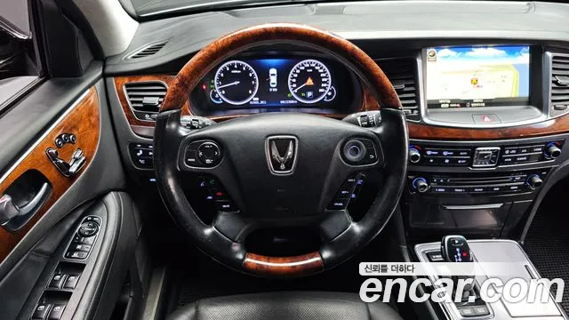 Hyundai Equus 2013 — фото 13