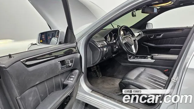 Mercedes-Benz E-Class 2014 — фото 11