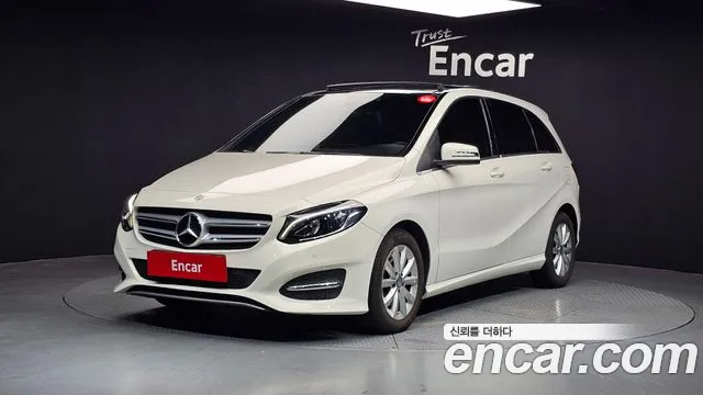 Mercedes-Benz B-Class 2016 — фото 1