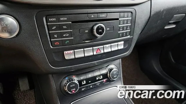 Mercedes-Benz B-Class 2016 — фото 15