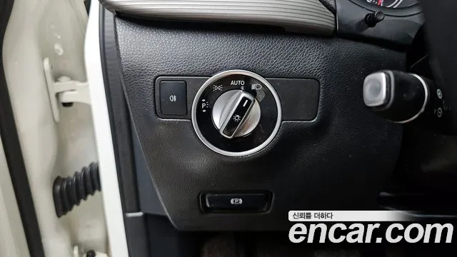 Mercedes-Benz B-Class 2016 — фото 18