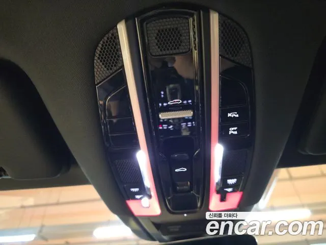Porsche Cayenne 2020 — фото 12
