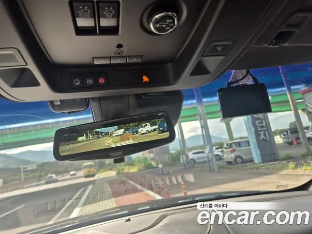 Cadillac Escalade 2017 — фото 15