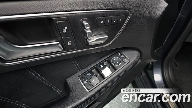 Mercedes-Benz E-Class 2016 — фото 18