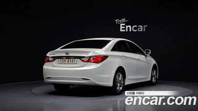 Hyundai Sonata 2013 — фото 2