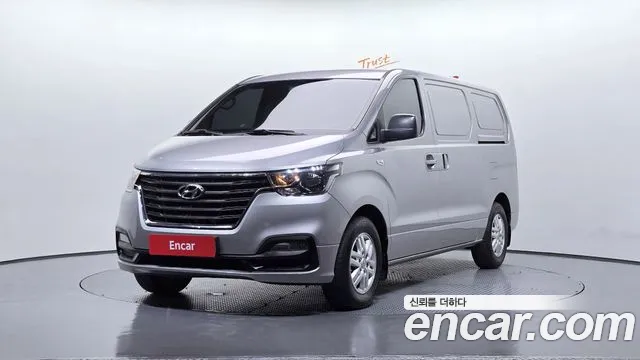 Hyundai Starex 2019 — фото 1