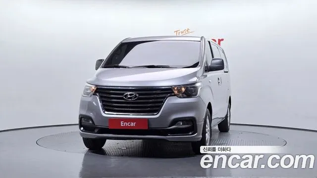 Hyundai Starex 2019 — фото 3