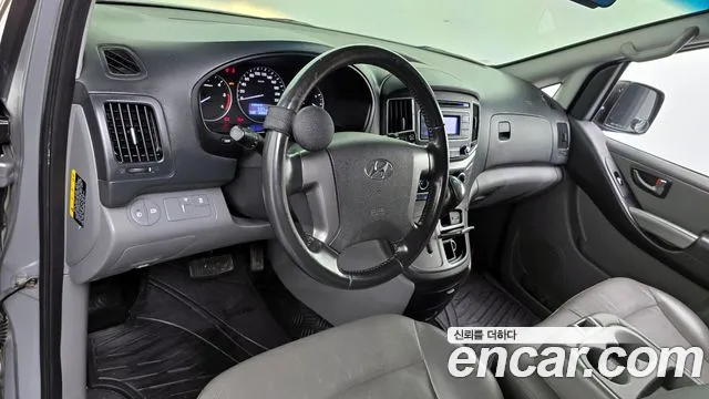 Hyundai Starex 2019 — фото 7