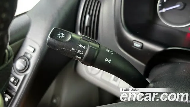 Hyundai Starex 2019 — фото 17
