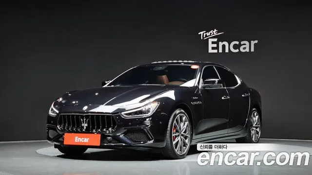 Maserati Ghibli 2022 — фото 1