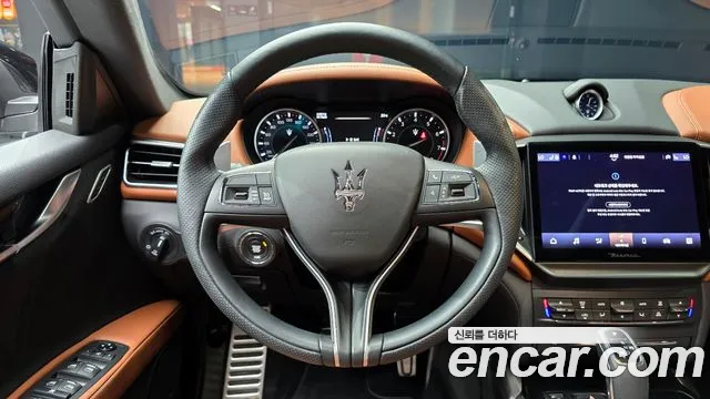 Maserati Ghibli 2022 — фото 13