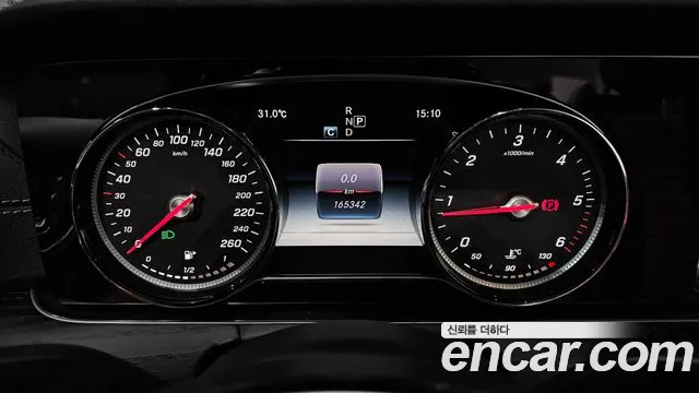 Mercedes-Benz E-Class 2018 — фото 8