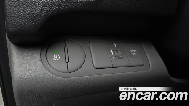 Hyundai Starex 2011 — фото 16