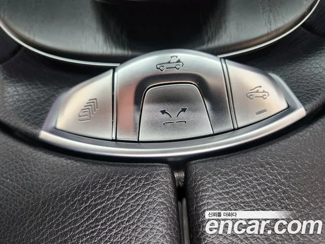 Mercedes-Benz E-Class 2018 — фото 19