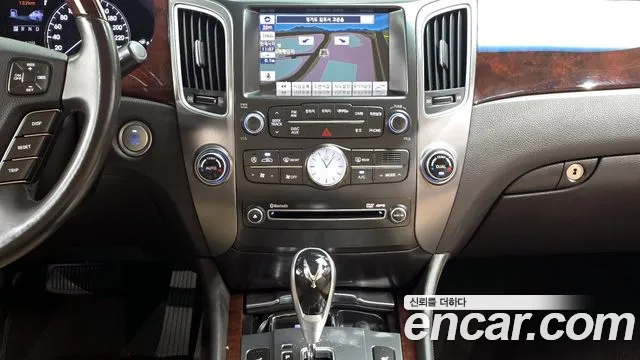 Hyundai Equus 2012 — фото 14