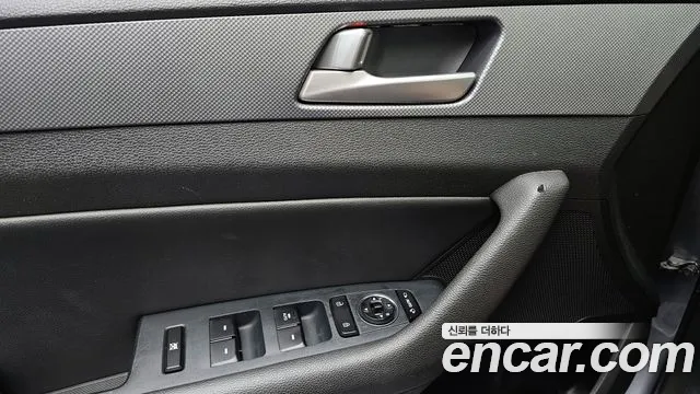 Hyundai Sonata 2017 — фото 17