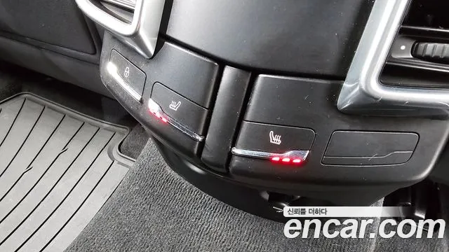 Porsche Cayenne 2016 — фото 19
