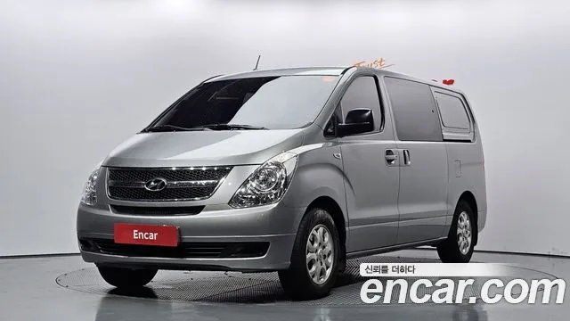 Hyundai Starex 2015 — фото 1