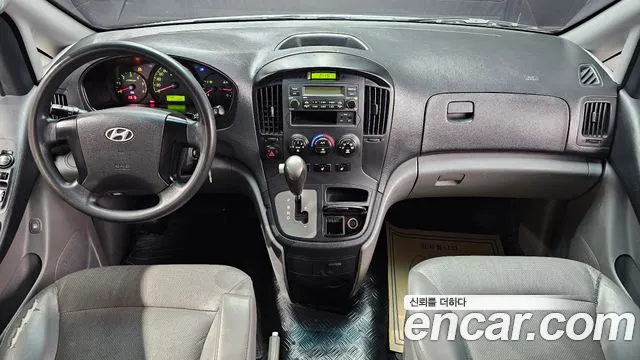 Hyundai Starex 2015 — фото 7