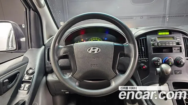 Hyundai Starex 2015 — фото 14